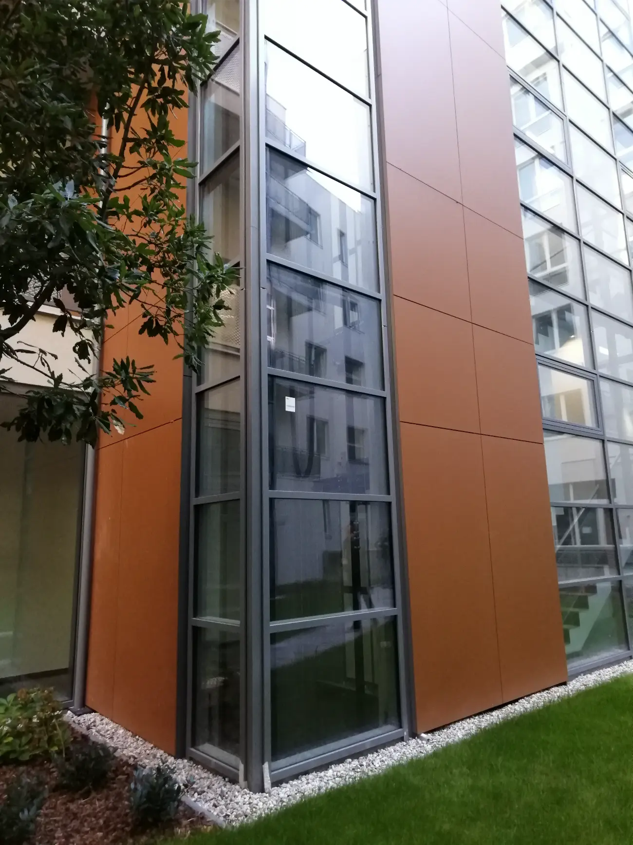 BA Bezručova Swisspearl